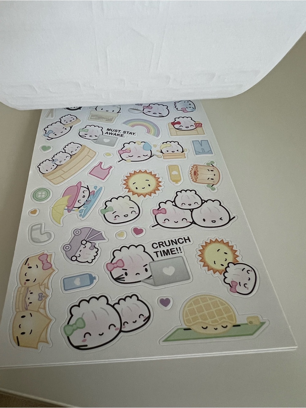 Wonton in a Million Sticker book - Picture 9 of 11